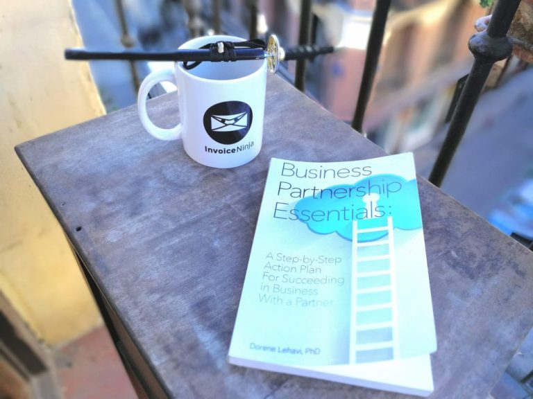 BUSINESS PARTNERSHIP ESSENTIALS: A Step-By-Step Action Plan For Succeeding in Business With A Partner.