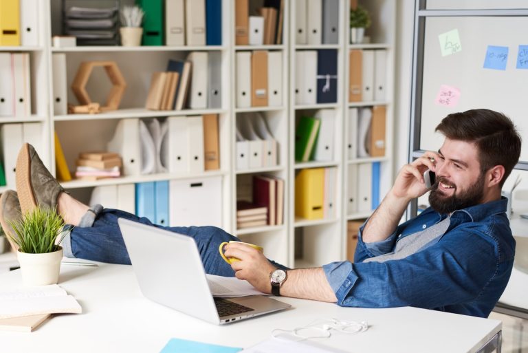Why Invoicing Can Make or Break a Freelancer-Client Relationship