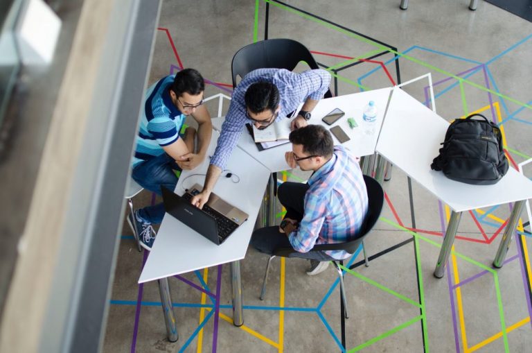 5 Things to Consider When Choosing Startup Co-Founders