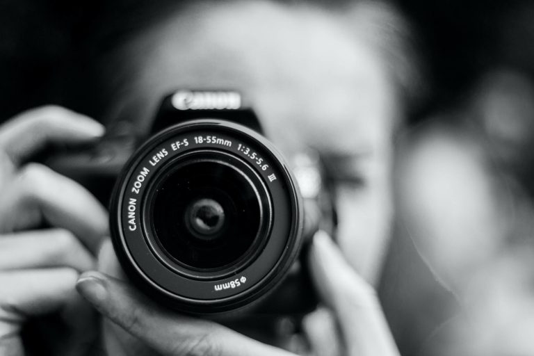 How to Invoice for Photography Services