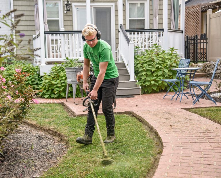 How to Make an Invoice for Landscaping