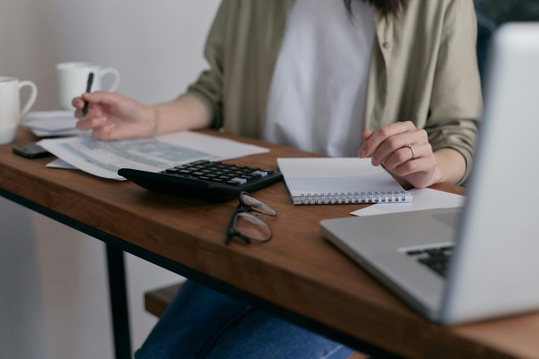 Invoice Payment Terms for Freelancers and Small Businesses